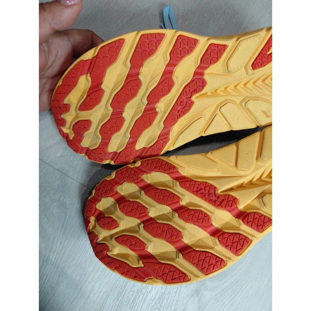 Hoka One One hoka one